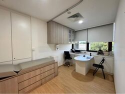 Gleneagles Hospital (D10), Retail #459355681
